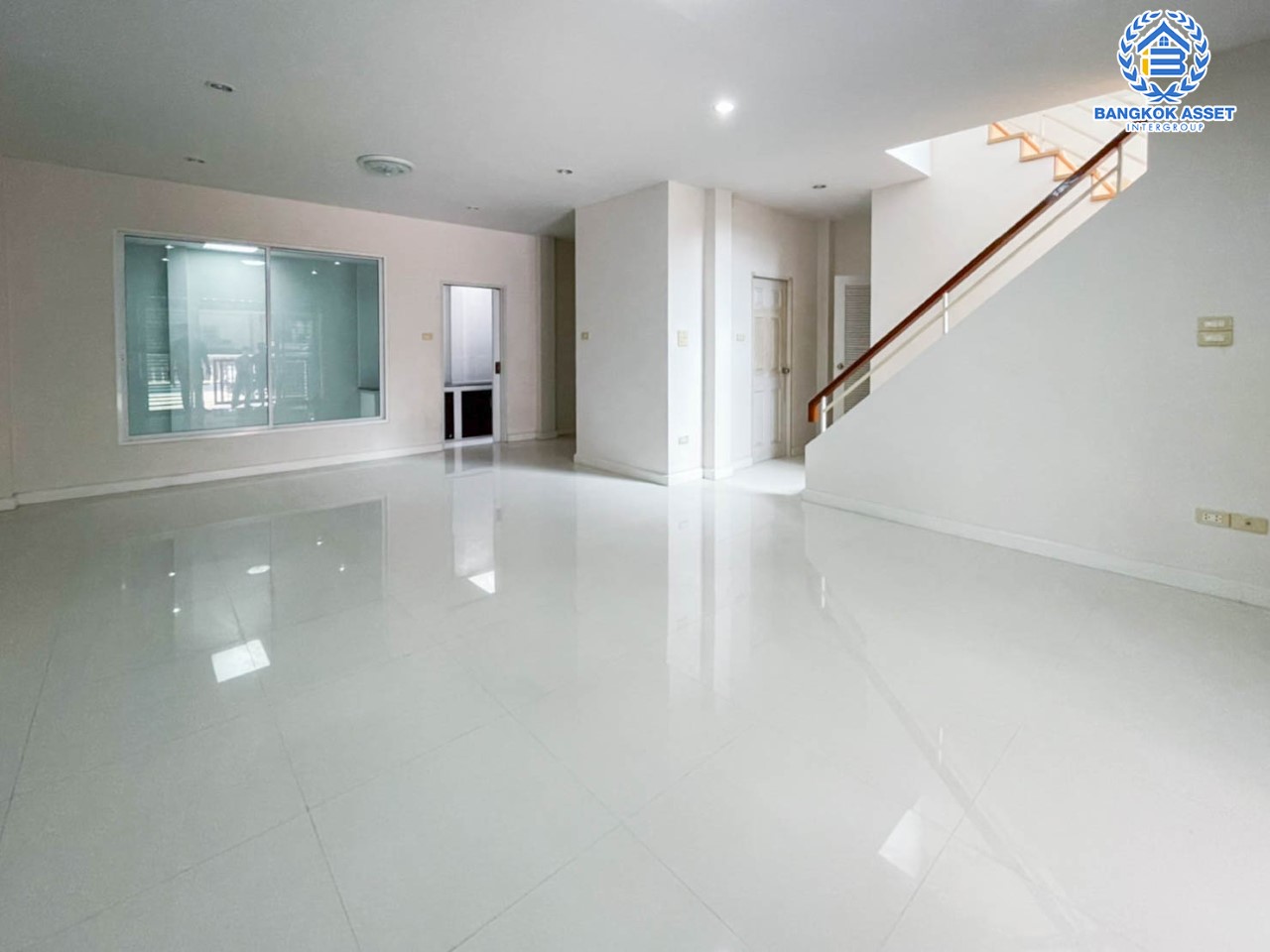 *****บ้านแฝดมือสอง ม.ทิพธนา เพชรเกษม 53 พร้อมรองรับทุกความสุข บนเนื้อที่ 40 ตร.ว. ฟังก์ชัน 4 ห้องนอน 3 ห้องน้ำ 2 ที่จอด บนทำเลใกล้ The Mall บางแค รถไฟฟ้าสายสีน้ำเงิน "สถานีบางแค" เชื่อมสู่ถนนกาญจนาภิเษก, ถนนเพชรเกษม, ถนนพุทธมณฑลสาย2